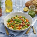 Delicious salade de pâtes froide presented for summer picnics or gatherings.