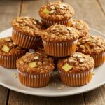 Finished muffins aux pommes, cannelle et avoine sans blé, ready to be enjoyed for breakfast or as a snack.